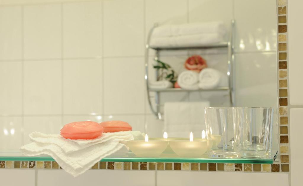 Hotel Inspiration Garni Tittmoning Szoba fotó