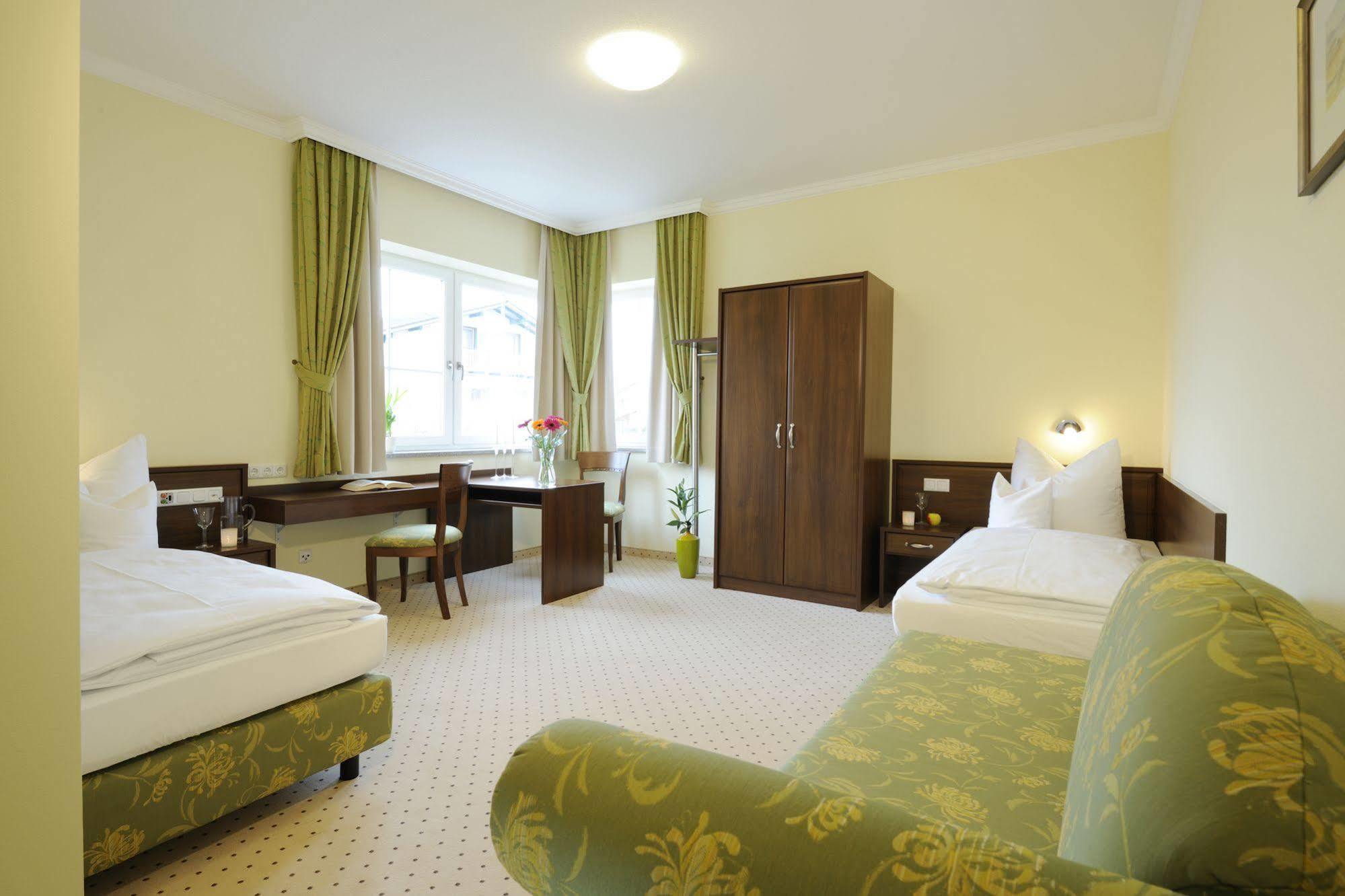 Hotel Inspiration Garni Tittmoning Kültér fotó