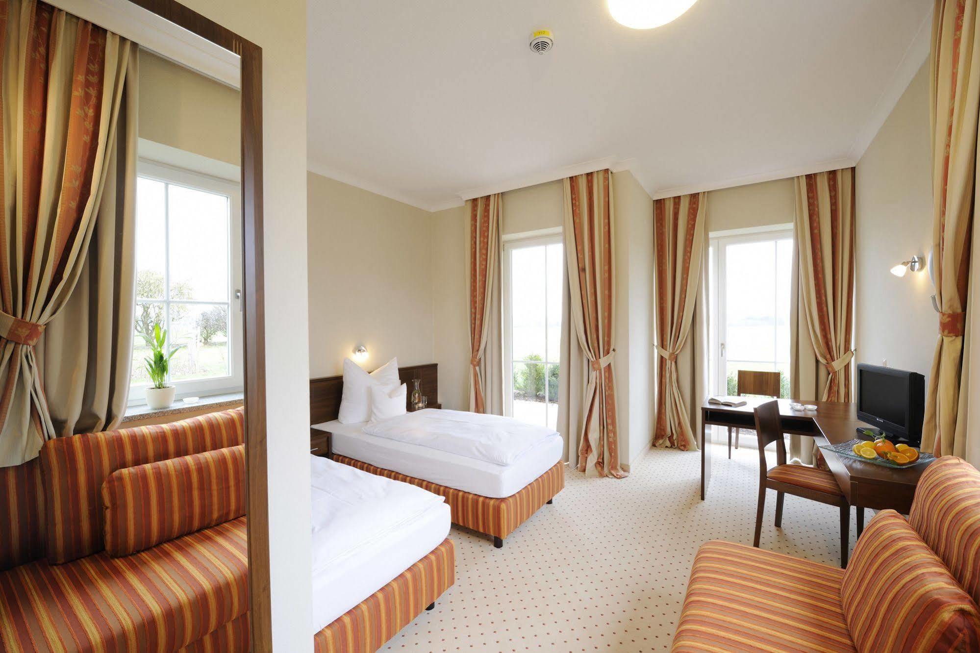 Hotel Inspiration Garni Tittmoning Kültér fotó